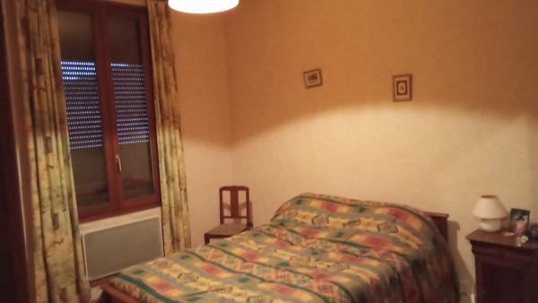 EN VENTE - THIERS - Maison avec 2 appartements sur terrain de 3000 m².