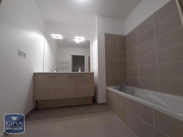 Appartement à louer 3 pièces 66.81m²