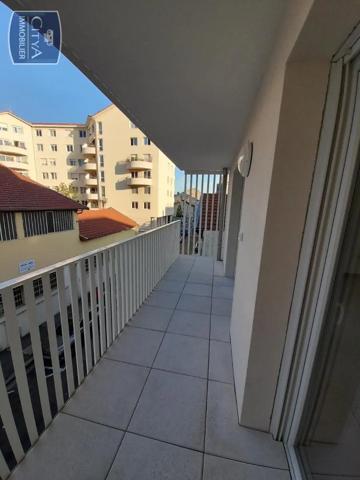 Appartement à louer 3 pièces 66.81m²