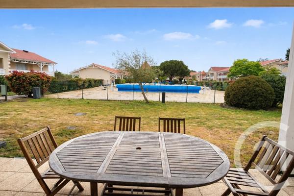 Appartement T3 à vendre  3 pièces - 37,49 m 2   SOULAC SUR MER  - 33
