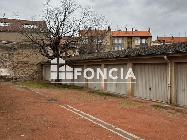 Location Parking - 22 COURS DE LA REPUBLIQUE - Roanne 42300