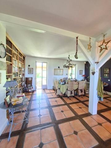 Maison à vendre 895 000 € Yenne 8 p 277 m² DPE C