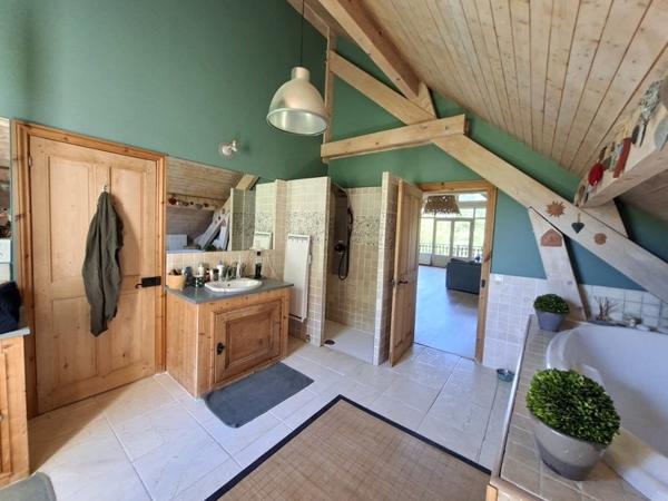 Maison à vendre 895 000 € Yenne 8 p 277 m² DPE C
