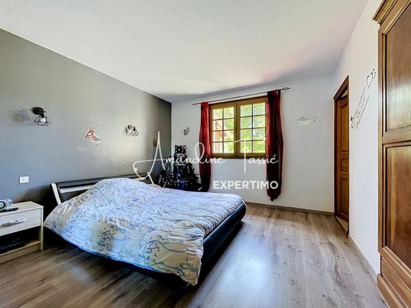 Aguessac (12520) Maison avec piscine et ses 3560m² de terrain
