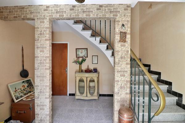 Clapiers (34830) CLAPIERS – Maison lumineuse avec grand garage de plus 50 m² et fort potentiel