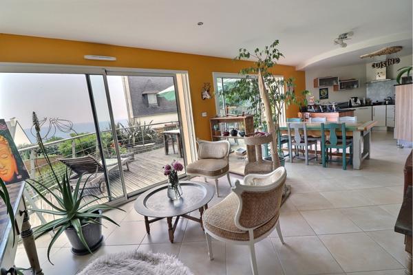 Plougonvelin (29217) PLOUGONVELIN FORT DE BERTHAUME MAISON CONTEMPORAINE DE 240 m2 AVEC VUE MER