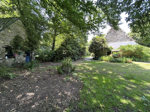 Plouay (56240) Propriété de caractère située à 30 minutes de Lorient.