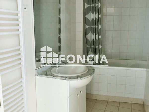 Location Appartement 3 pièces 66.18 m² - 20 RUE DE LA TONNELLERIE Chartres 28000