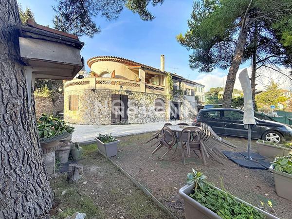 Maison Vallauris 8 pièces 260 m2 Piscine Studio indépendant