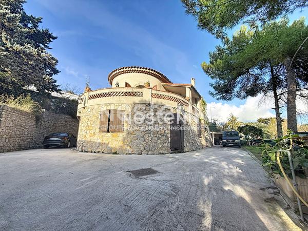 Maison Vallauris 8 pièces 260 m2 Piscine Studio indépendant