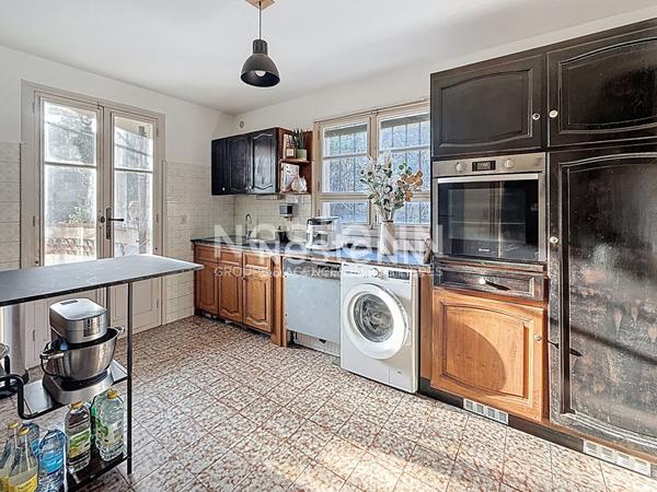 Maison Vallauris 8 pièces 260 m2 Piscine Studio indépendant