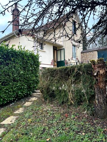 Maison de 70m2 avec Jardin, Garage,puits et Caves Bleneau (89)