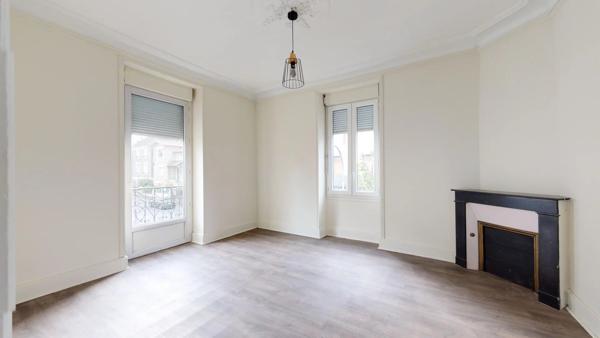 Location                                                      Appartement
                        
                     3 pièces                      70 m2                     à Brive-la-Gaillarde