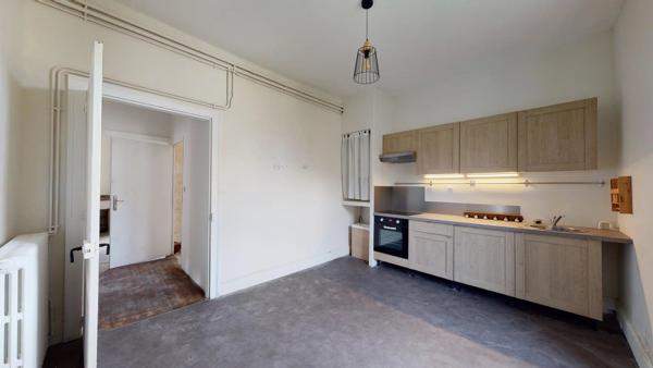 Location                                                      Appartement
                        
                     3 pièces                      70 m2                     à Brive-la-Gaillarde