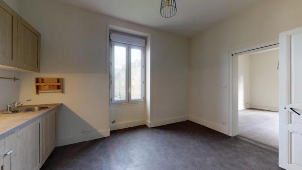 Location                                                      Appartement
                        
                     3 pièces                      70 m2                     à Brive-la-Gaillarde