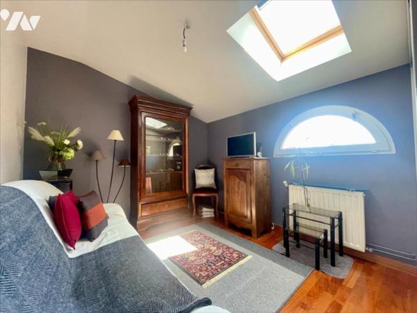 Dernier étage – 94 m² avec terrasse, garage et piscine – Valence (26000)