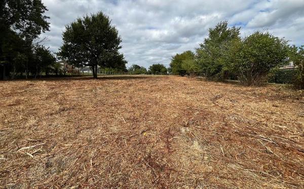 Terrain à vendre |  Guîtres |  1620 m²