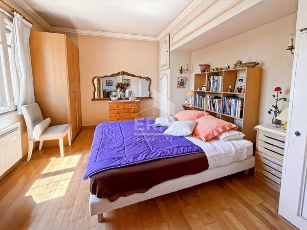 Les Pennes Mirabeau - maison T2 de 60m2 + dépendance de 32m2 sur 300m2 de jardin + garage