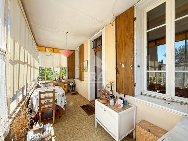 Les Pennes Mirabeau - maison T2 de 60m2 + dépendance de 32m2 sur 300m2 de jardin + garage