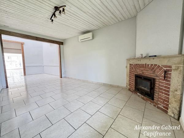 Maison en pierres - 3 chambres -  vaste jardin et grand garage