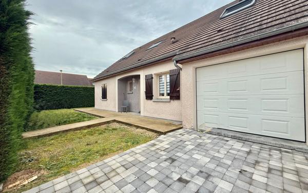 Maison à vendre    7 pièces • 140 m2 Longecourt-en-Plaine