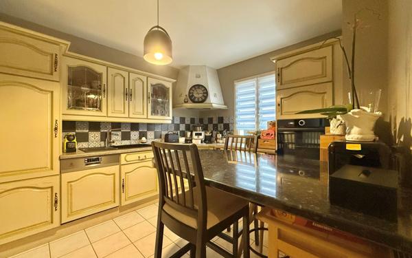 Maison à vendre    7 pièces • 140 m2 Longecourt-en-Plaine