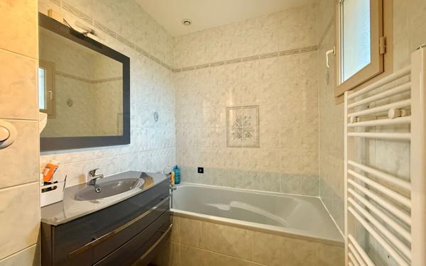 Maison à vendre    7 pièces • 140 m2 Longecourt-en-Plaine