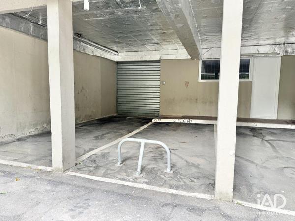 Location parking 11 m² Combs-la-Ville