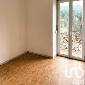 Appartement 3 pièces de 60 m² à Plombières-les-Bains (88370)