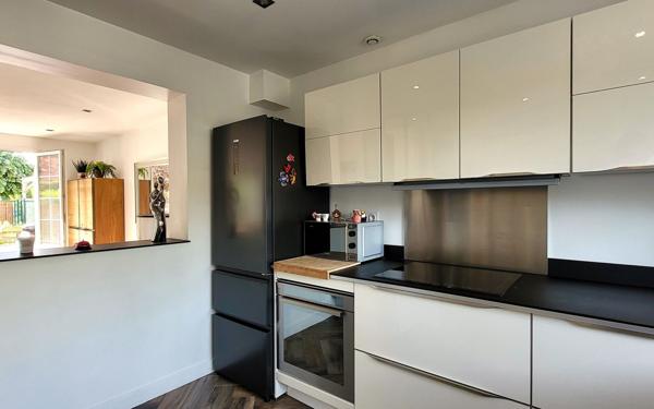 Maison à vendre    5 pièces •  Saint-Denis-en-Val