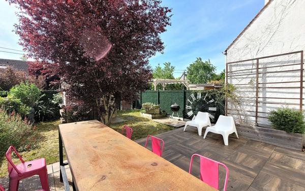 Maison à vendre    5 pièces •  Saint-Denis-en-Val