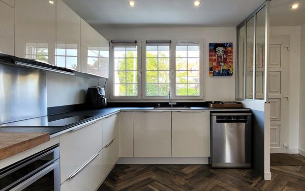 Maison à vendre    5 pièces •  Saint-Denis-en-Val