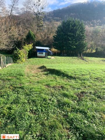 A vendre beau terrain constructible Commune ce Lucey