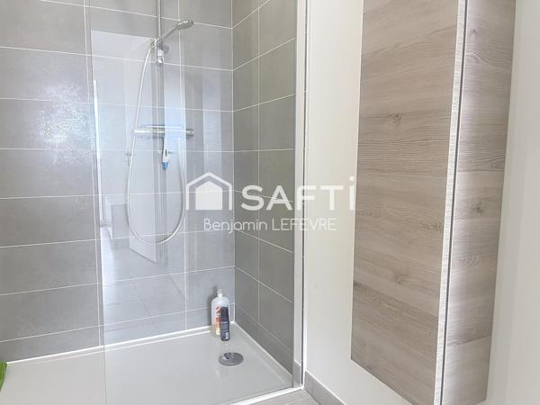 T3 ÉTAT NEUF, PEU HABITÉ /  AVEC VUE MER / TERRASSE / STATIONNEMENT /