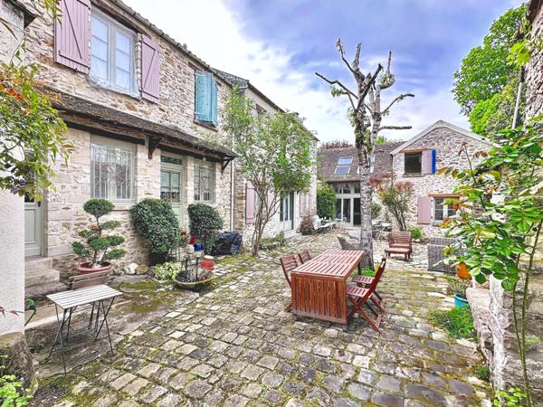 Longère de charme avec logement loué et grange