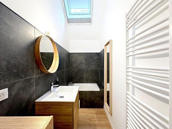 Longère de charme avec logement loué et grange