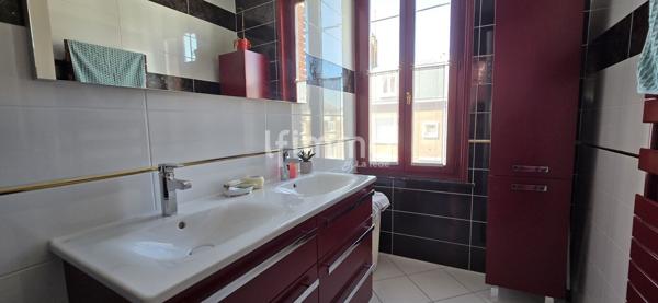 Maison de caractère rénovée – Secteur paisible d’Arras