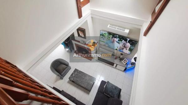 Vente                                                      Maison
                        
                     8 pièces                      142 m2                     à Sarcelles