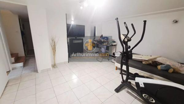 Vente                                                      Maison
                        
                     8 pièces                      142 m2                     à Sarcelles