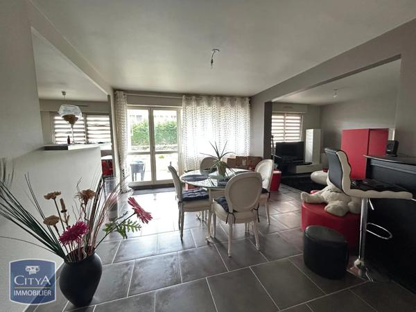 Appartement à louer 3 pièces 92.54m² Laval (53000)
