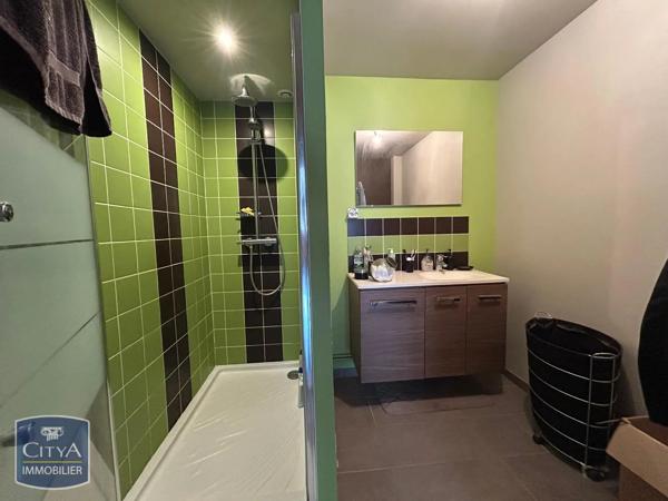 Appartement à louer 3 pièces 92.54m² Laval (53000)
