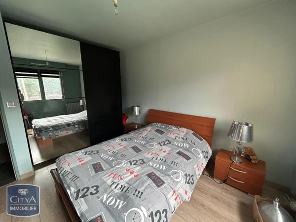 Appartement à louer 3 pièces 92.54m² Laval (53000)