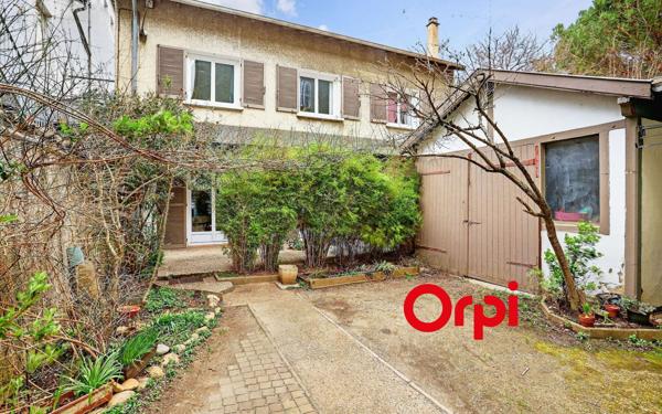 Maison à vendre    6 pièces • 145 m2 Pierre-Bénite