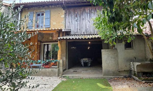 Maison de village à Marciac 95 m2 avec jardin garage et atelier