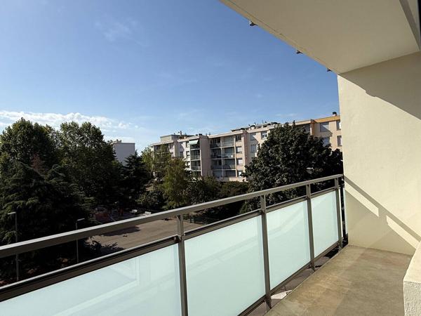 Appartement 2 pièces 46 m² IRIGNY