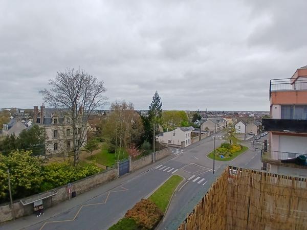 APPARTEMENT LAVAL 3 PIECES 43 M2