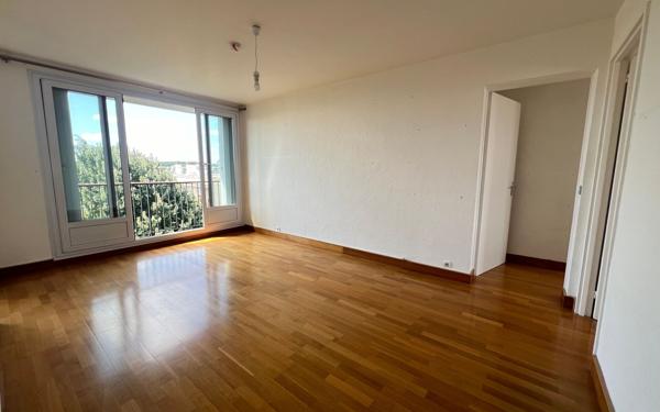 Appartement à vendre    4 pièces • 66,75 m2 Le Plessis-Robinson