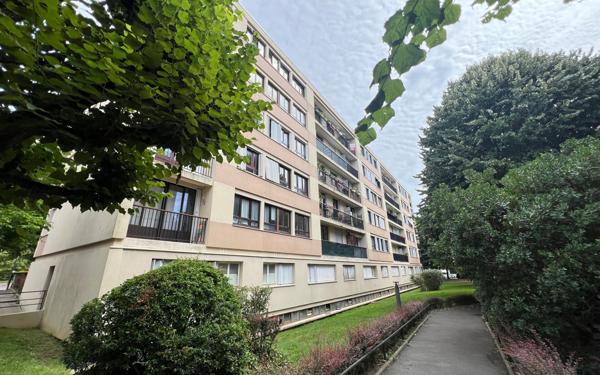 Appartement à vendre    4 pièces • 66,75 m2 Le Plessis-Robinson