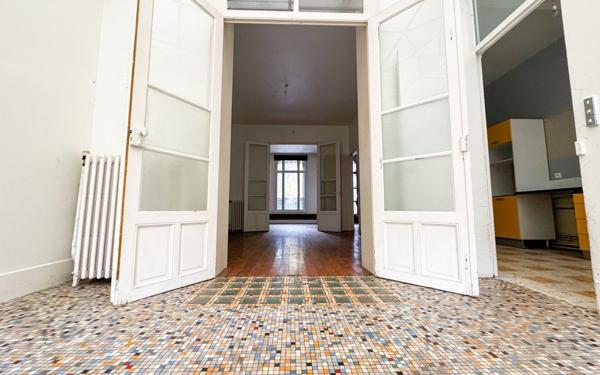 Maison à vendre    6 pièces •  Saint-Quentin