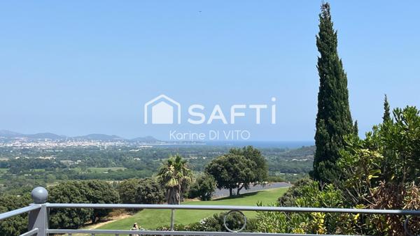 Vue splendide sur les golfs et la mer - 5 pièces 112 m2